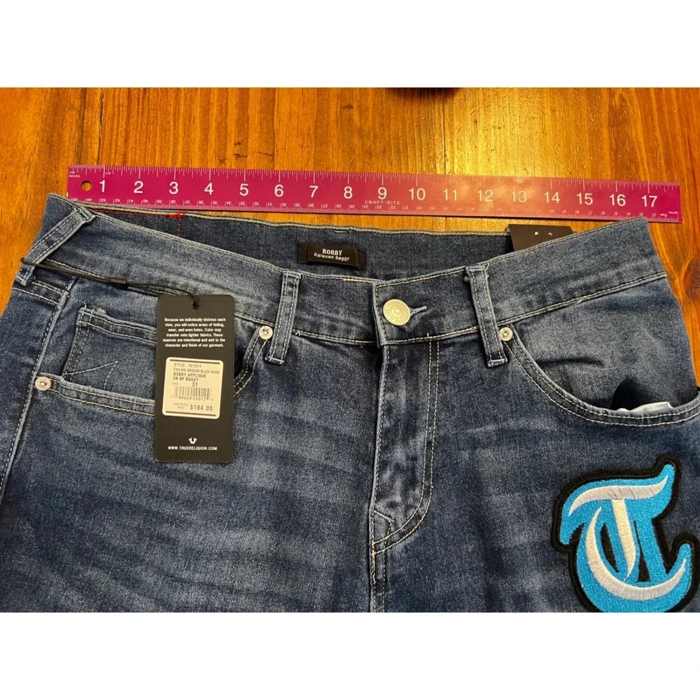 True Religion Bobby Applique Jeans Mens‎ 32W 32L Medium Blaze Wash TR Logo NWT